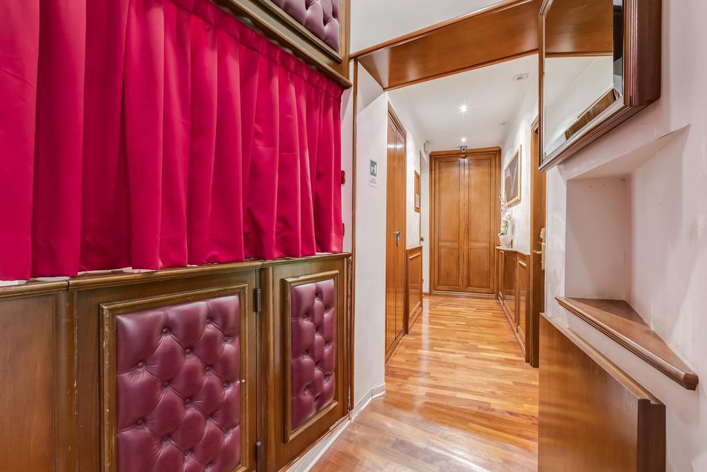 38 Viminale Street Hotell Rom Exteriör bild