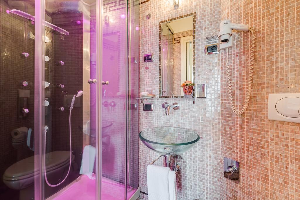 38 Viminale Street Hotell Rom Exteriör bild
